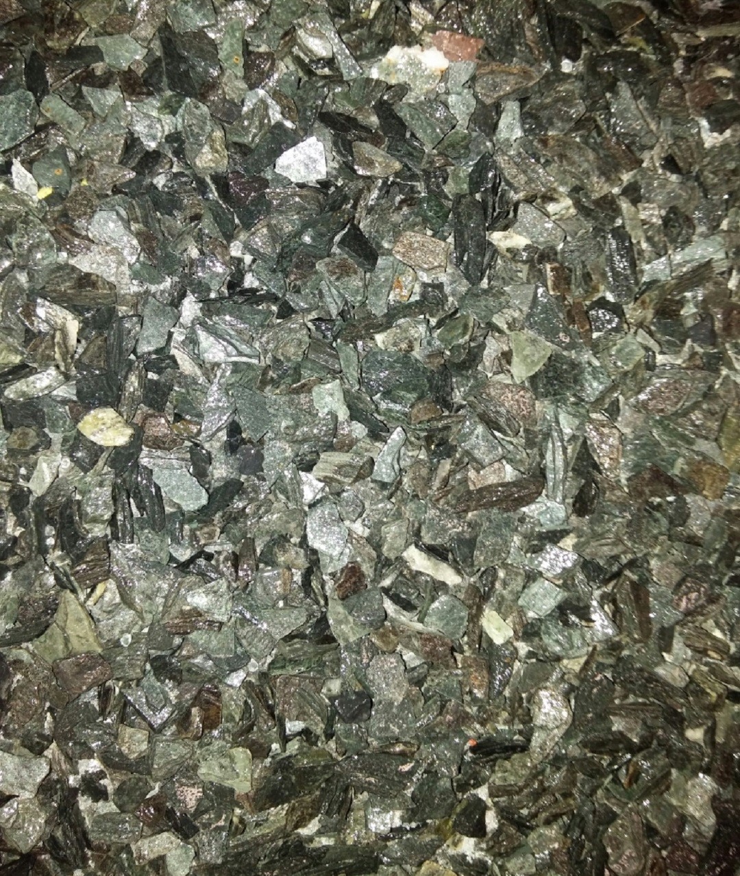 Крошка из серпентинитового сланца 5-10мм Camonica купить в Санкт-Петербурге