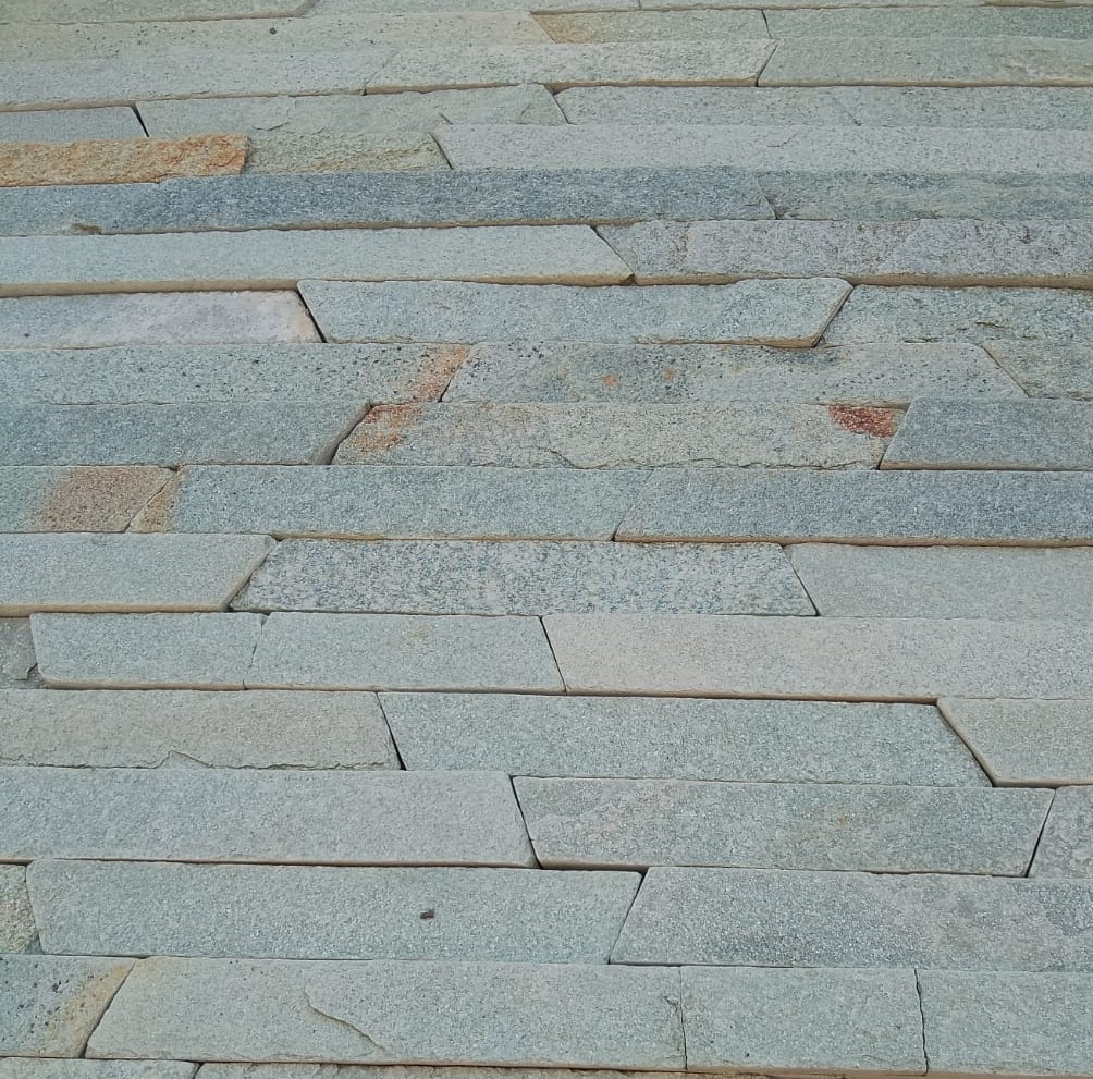 Полоска из кварцита зеленого (златолит) 35 мм (ширина полоски) купить в Санкт-Петербурге