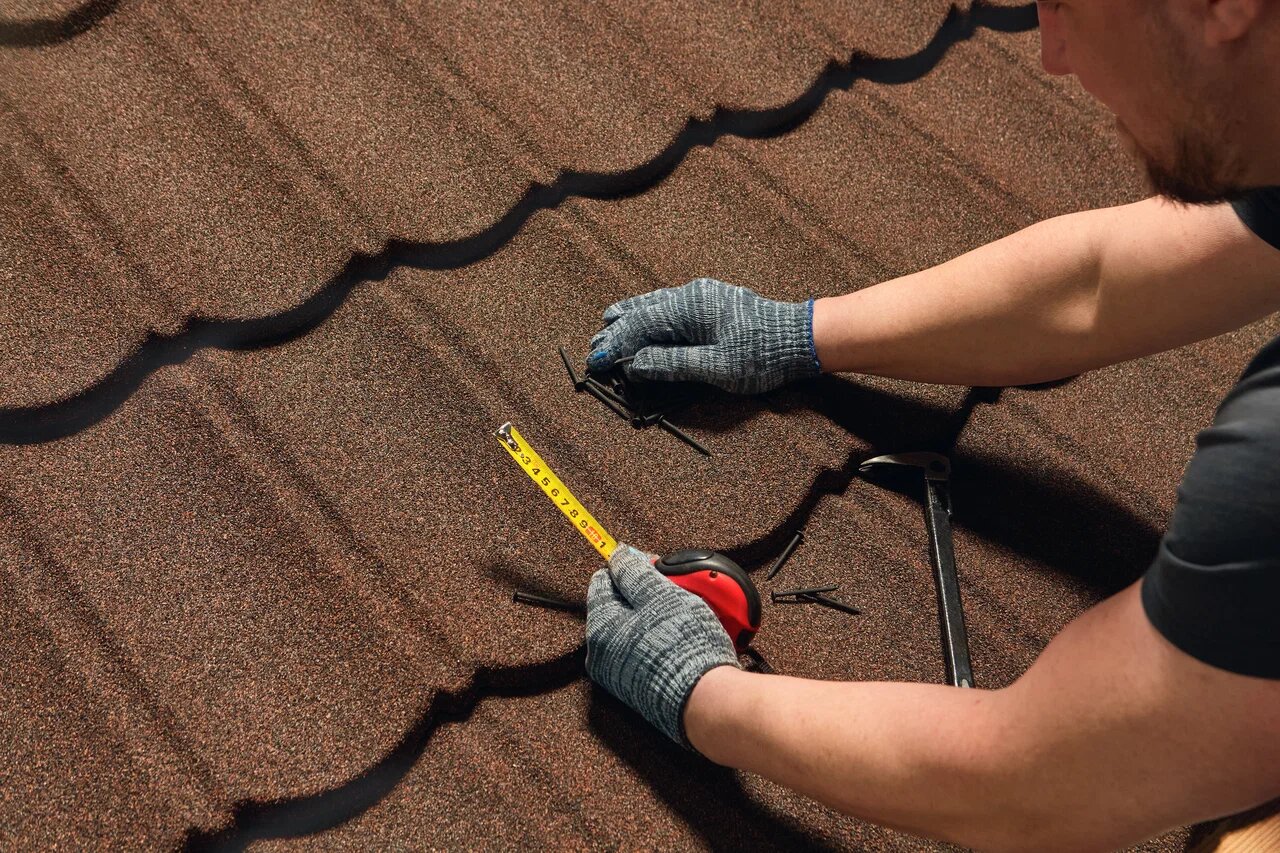 Черепица композитная 0.40мм 1340х420мм CM ROOF BOND BLACK (черный)